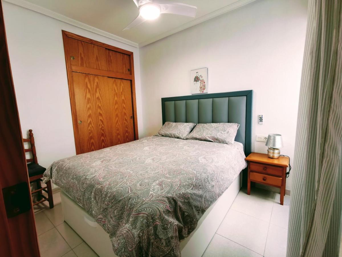 El Sombrero Apartment With Free Wifi Playa Del Cura Торевьиа Экстерьер фото